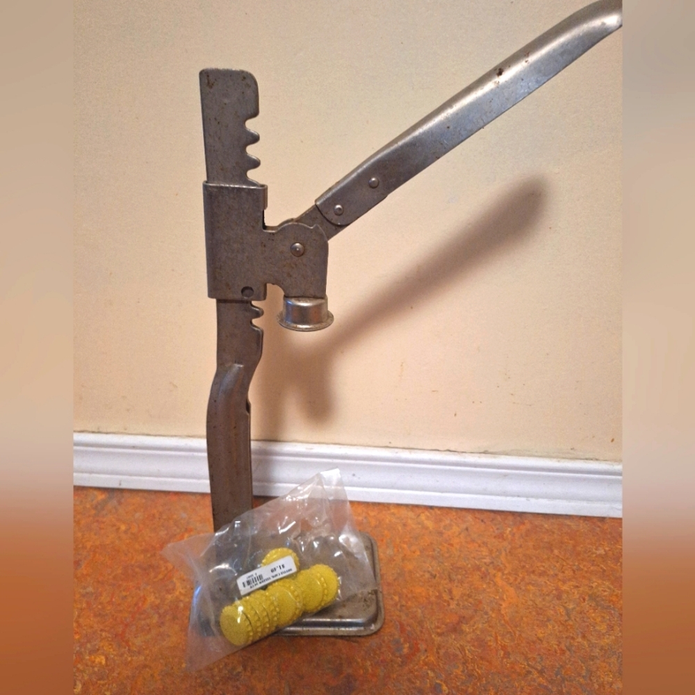 Climax Brand Vintage Bottlecapper